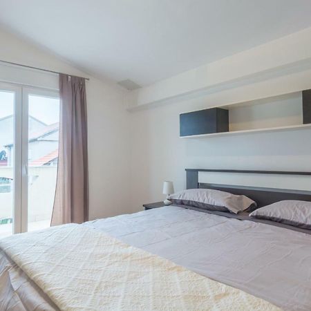 Appartement Apartman Rita à Zadar Extérieur photo