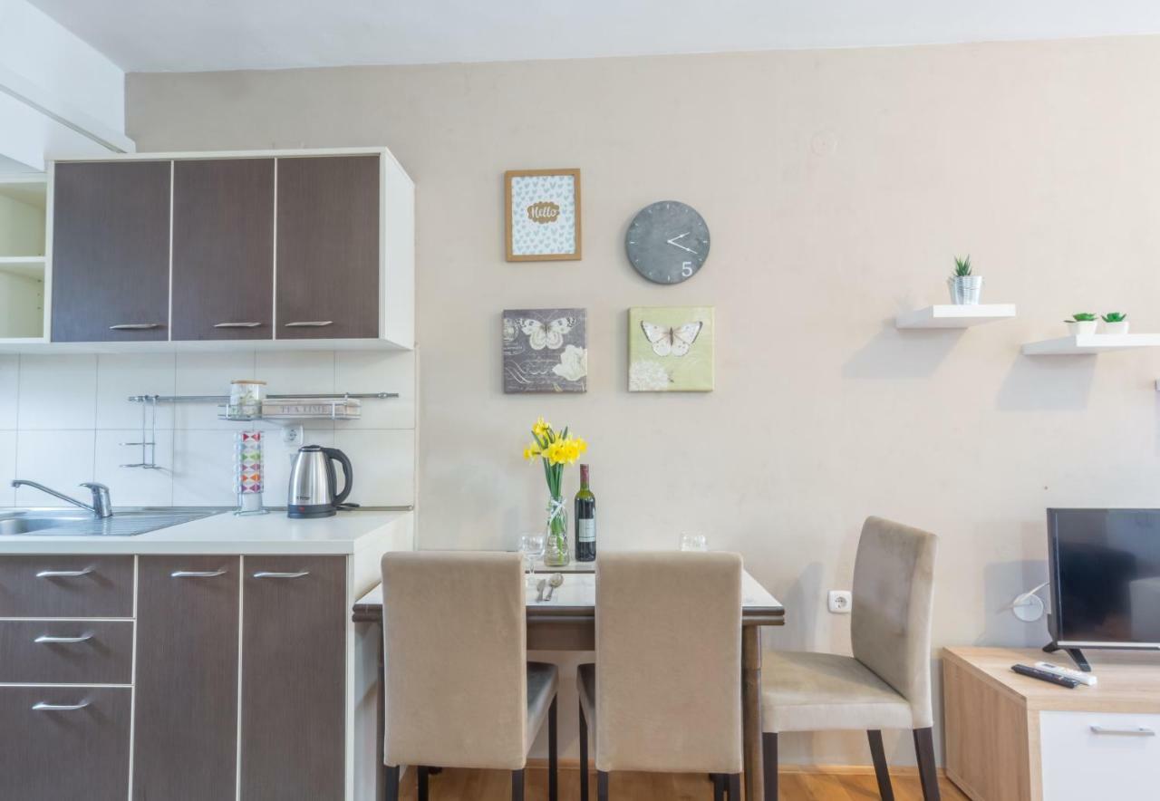 Appartement Apartman Rita à Zadar Extérieur photo