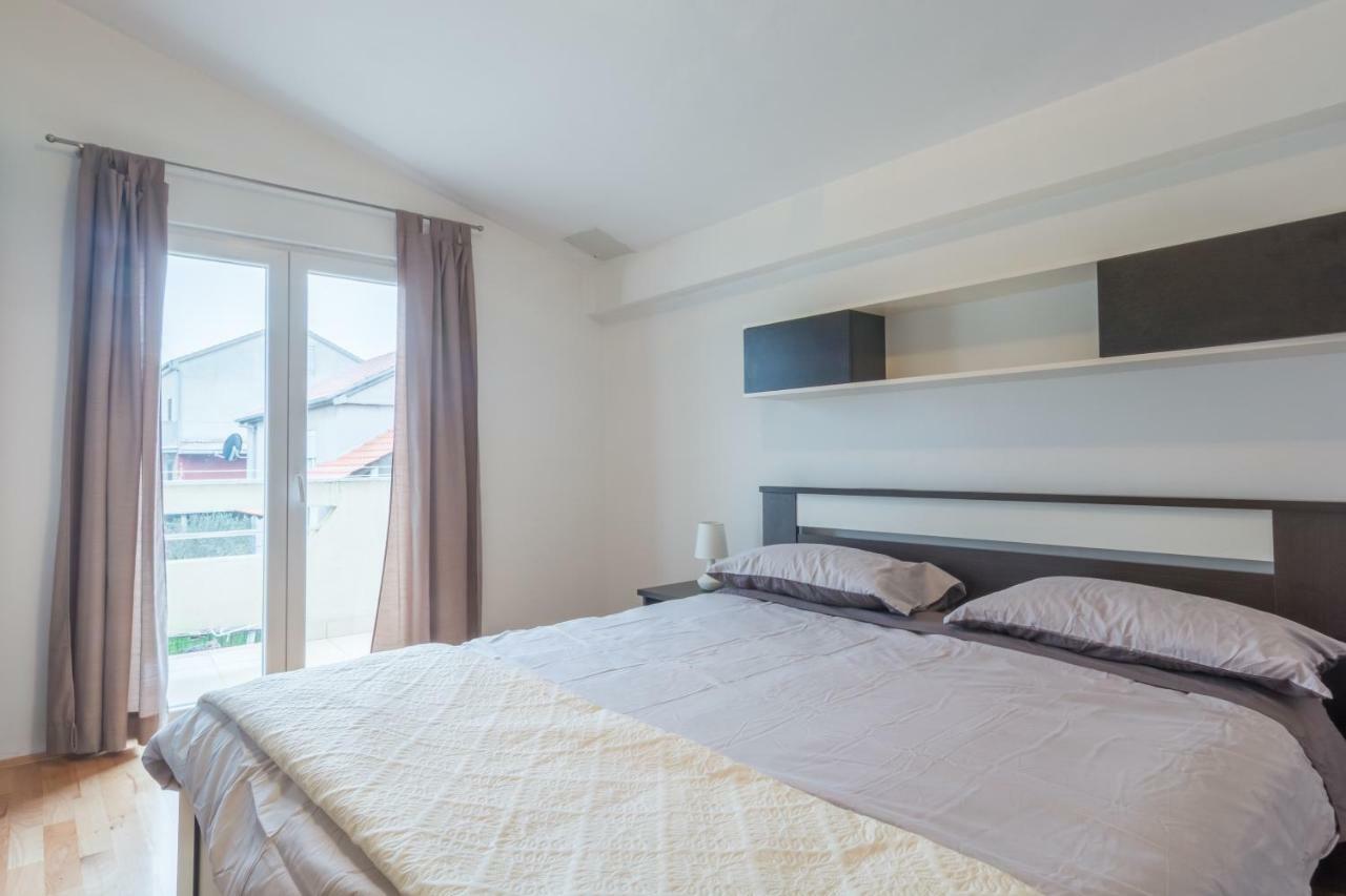 Appartement Apartman Rita à Zadar Extérieur photo