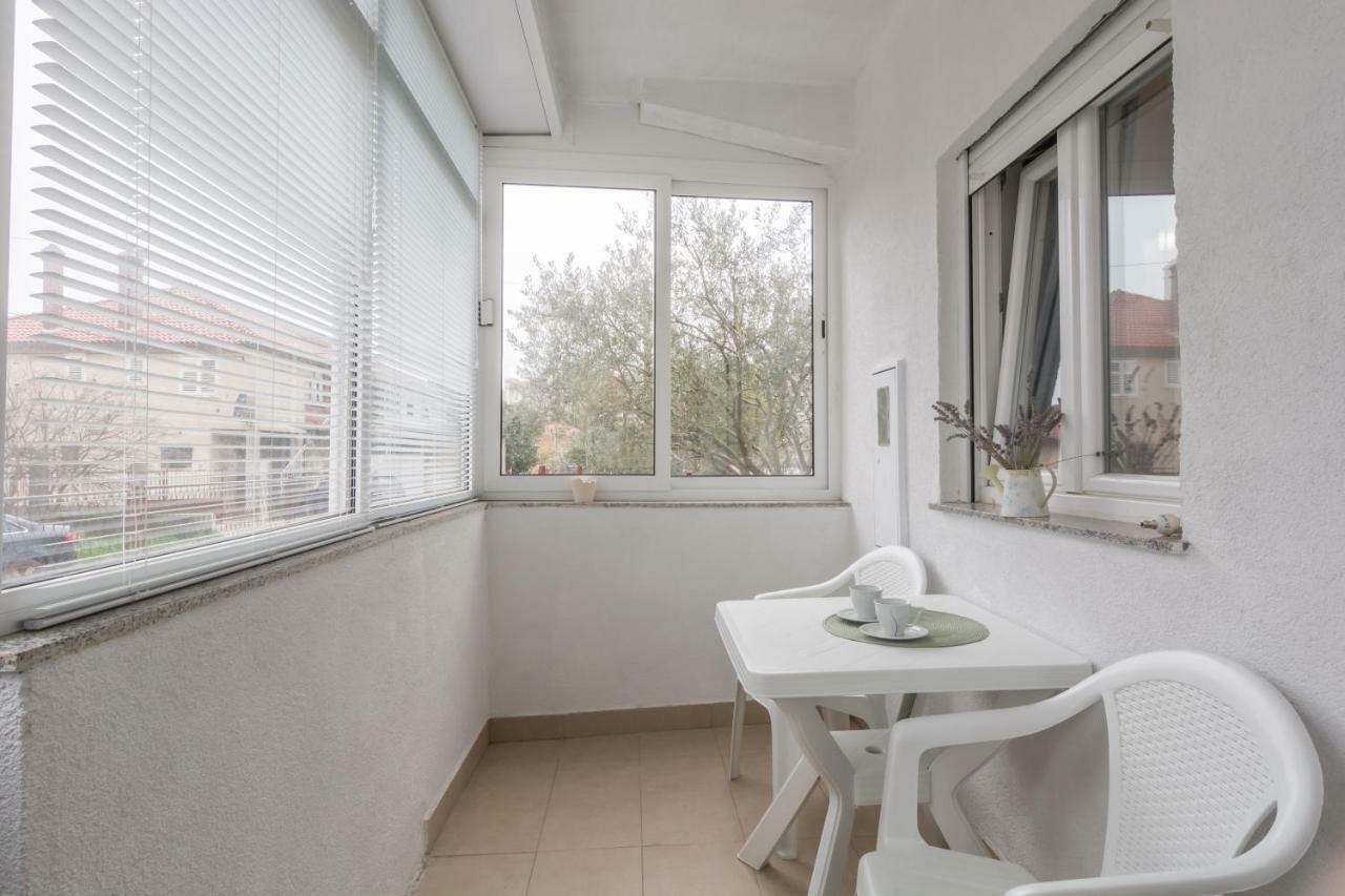Appartement Apartman Rita à Zadar Extérieur photo