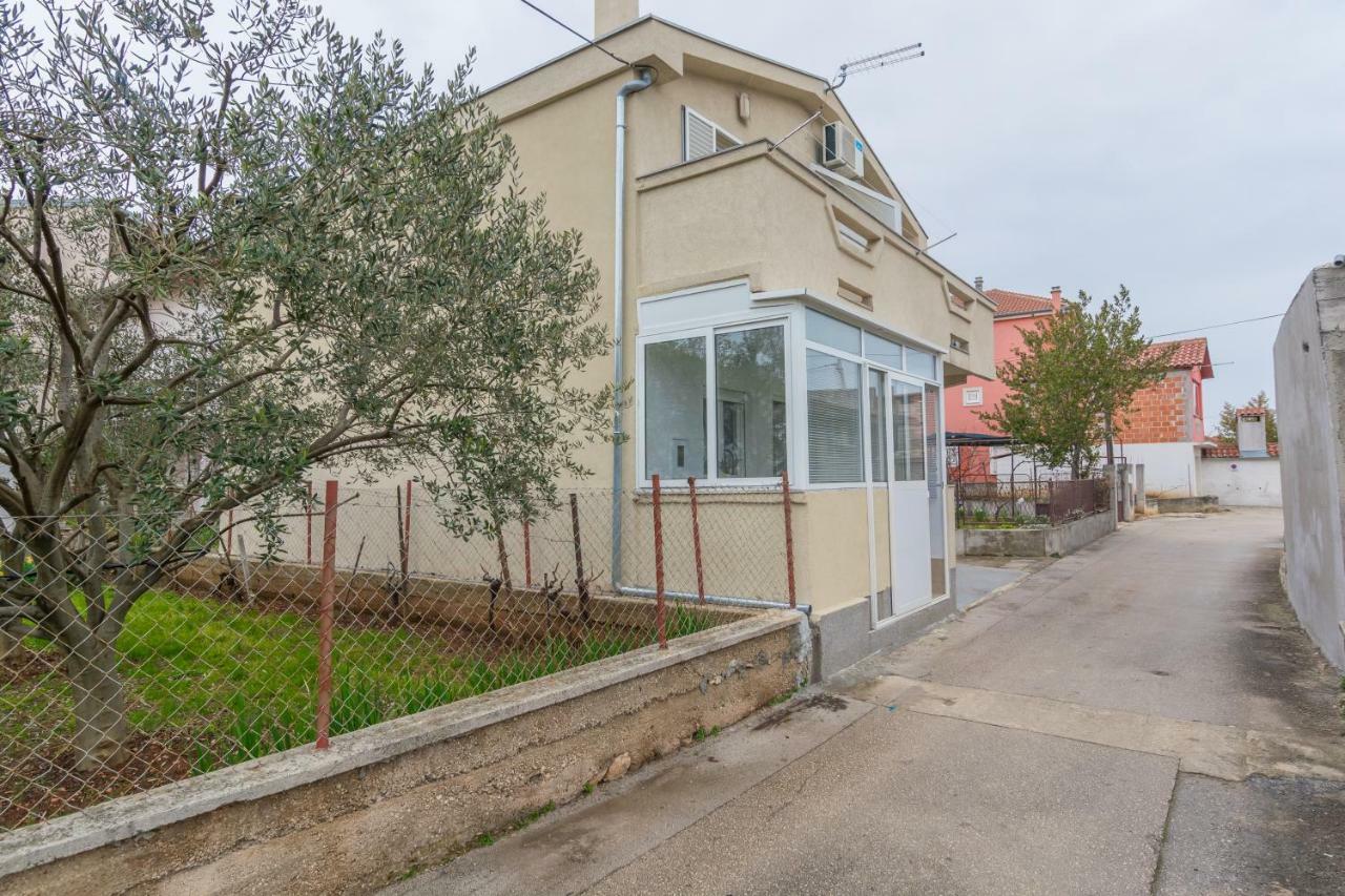 Appartement Apartman Rita à Zadar Extérieur photo