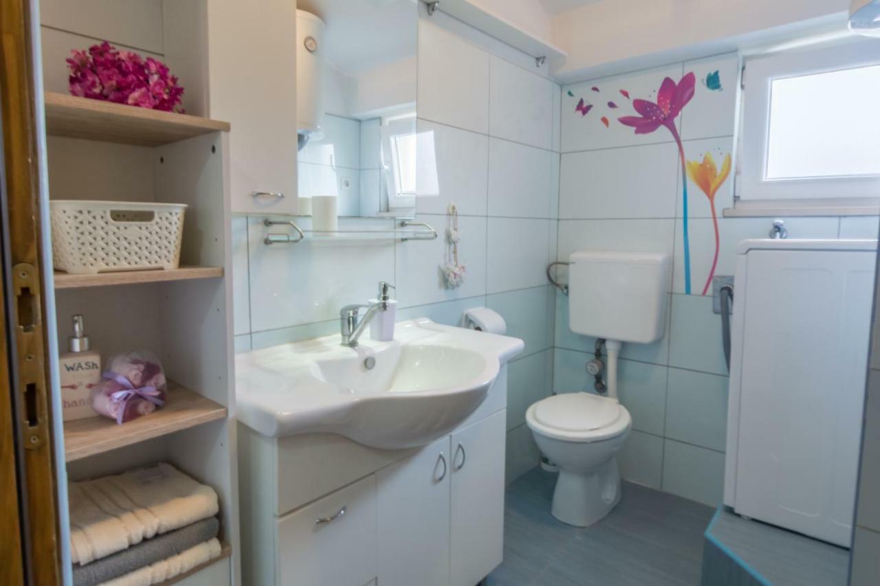 Appartement Apartman Rita à Zadar Extérieur photo